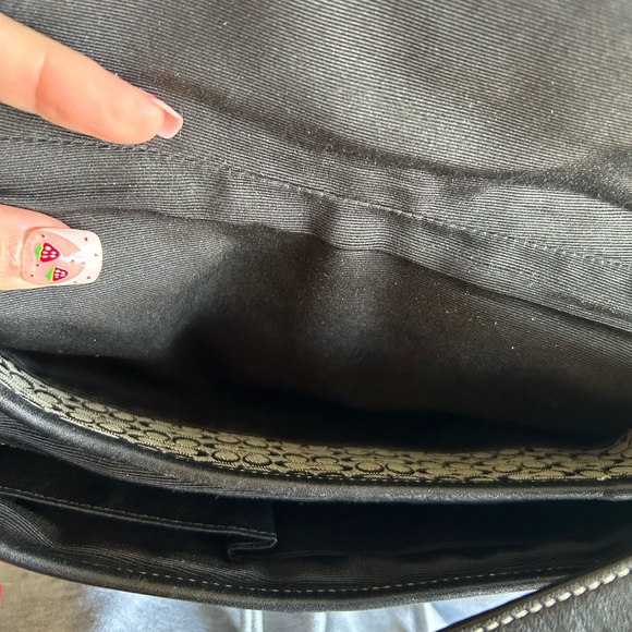 Coach Vintage Y2K Soho Shoulder Bag Signature Buckle Flap Black - Picture 7 of 8